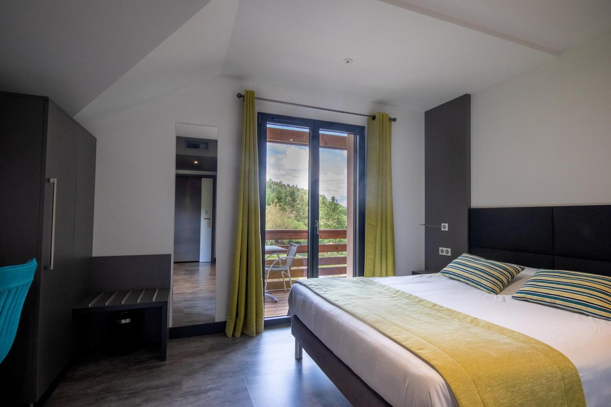 Logis Hotel Le Regal & Spa Saint-Die-des-Vosges 外观 照片